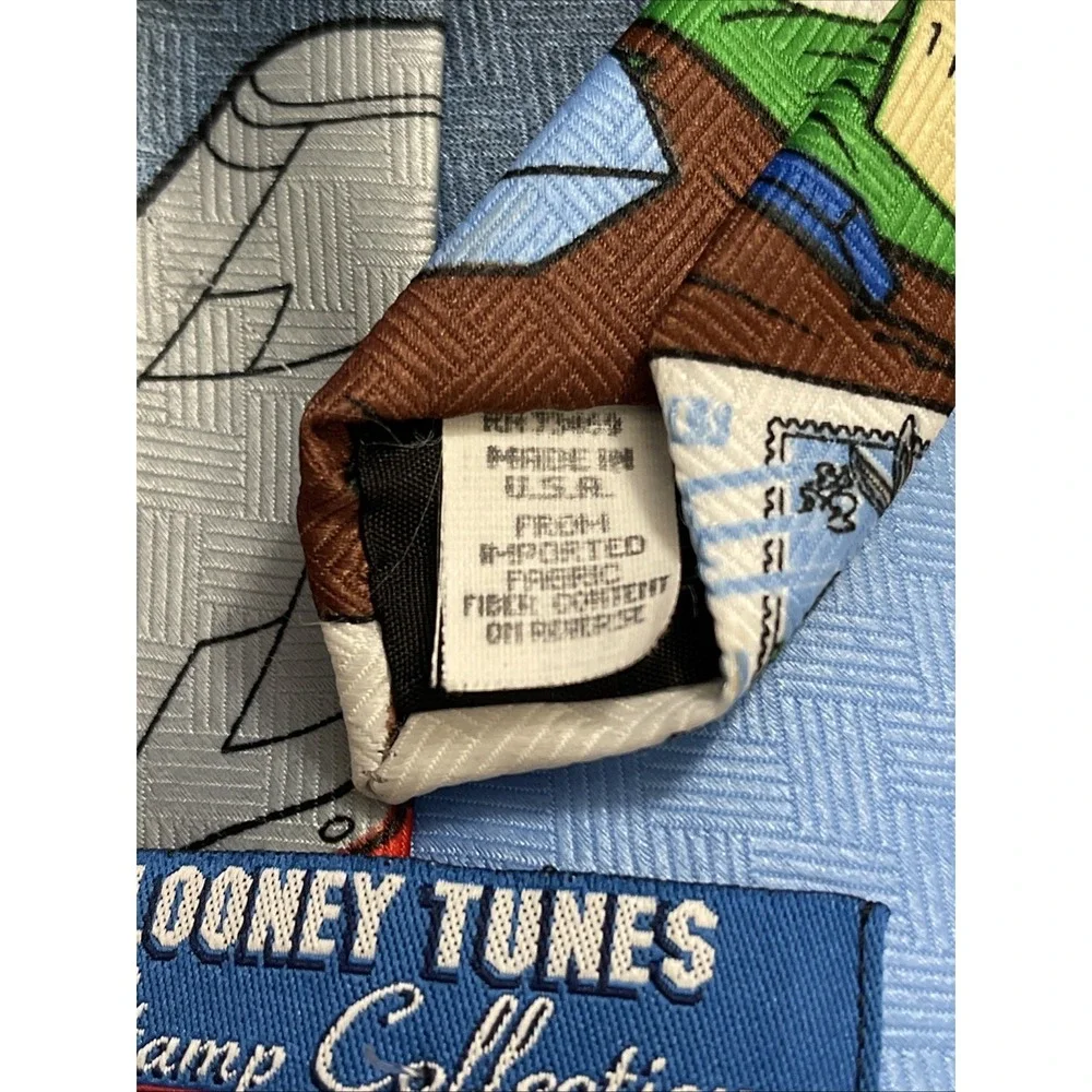 Vintage 1997 Looney Tunes Bugs Bunny Novelty Silk Necktie Unique 4x58